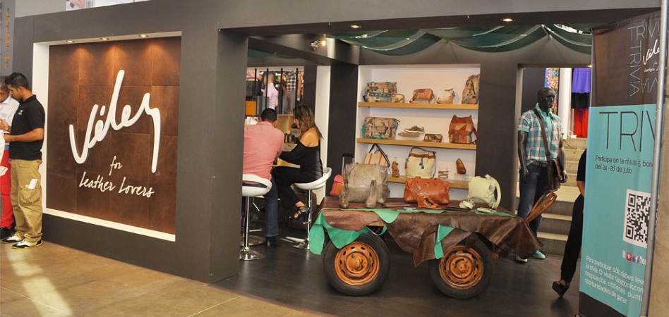 Stand de Cueros Vélez en Colombiamoda Colombia, el alumno aventajado de la moda